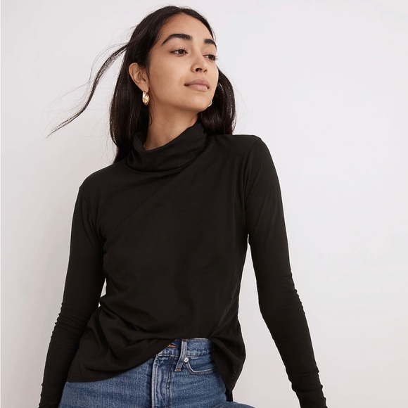 Madewell Tops - Madewell Turtleneck - Women’s Medium